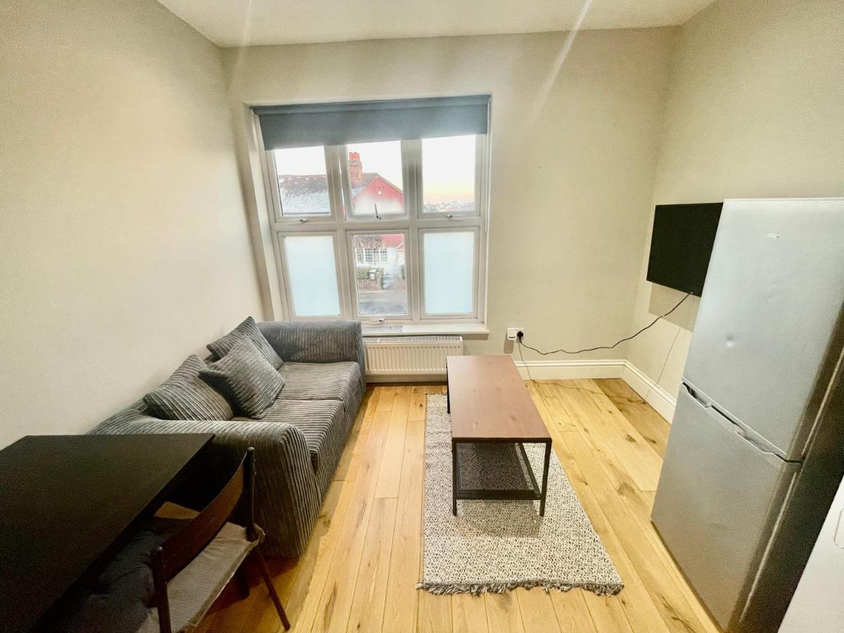 Cosy 1 Bedroom Flat! Londres Exterior foto
